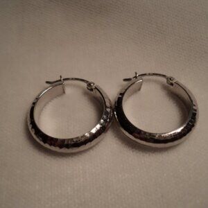 14K White Gold Hoop Earrings
